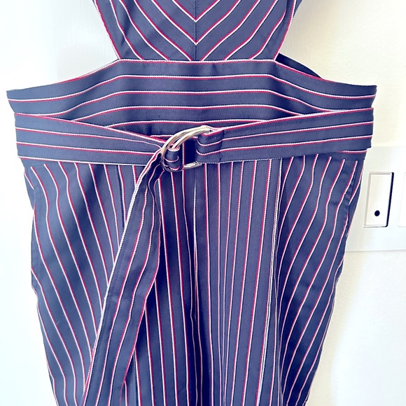 NWT Bebe Cut Out Belted Striped Sleeveless Wide Leg Jumpsuit Size 6 - Picture 7 of 14